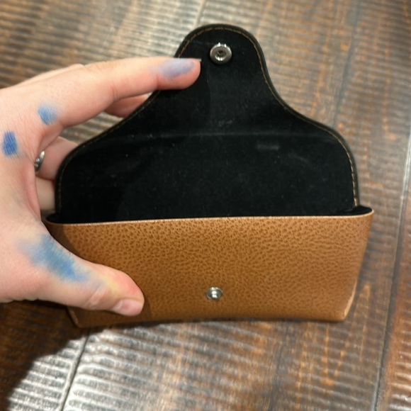 Ray Ban sunglasses case - Picture 3 of 4